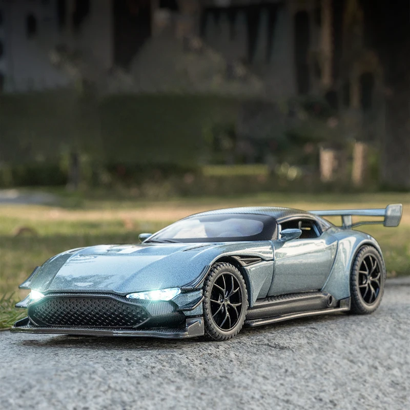 1: 32 마틴 발칸 자동차 모델 장식품, 시뮬레이션 합금 자동차 모델 스포츠카 어린이 장난감 자동차 소년 컬렉션 선물