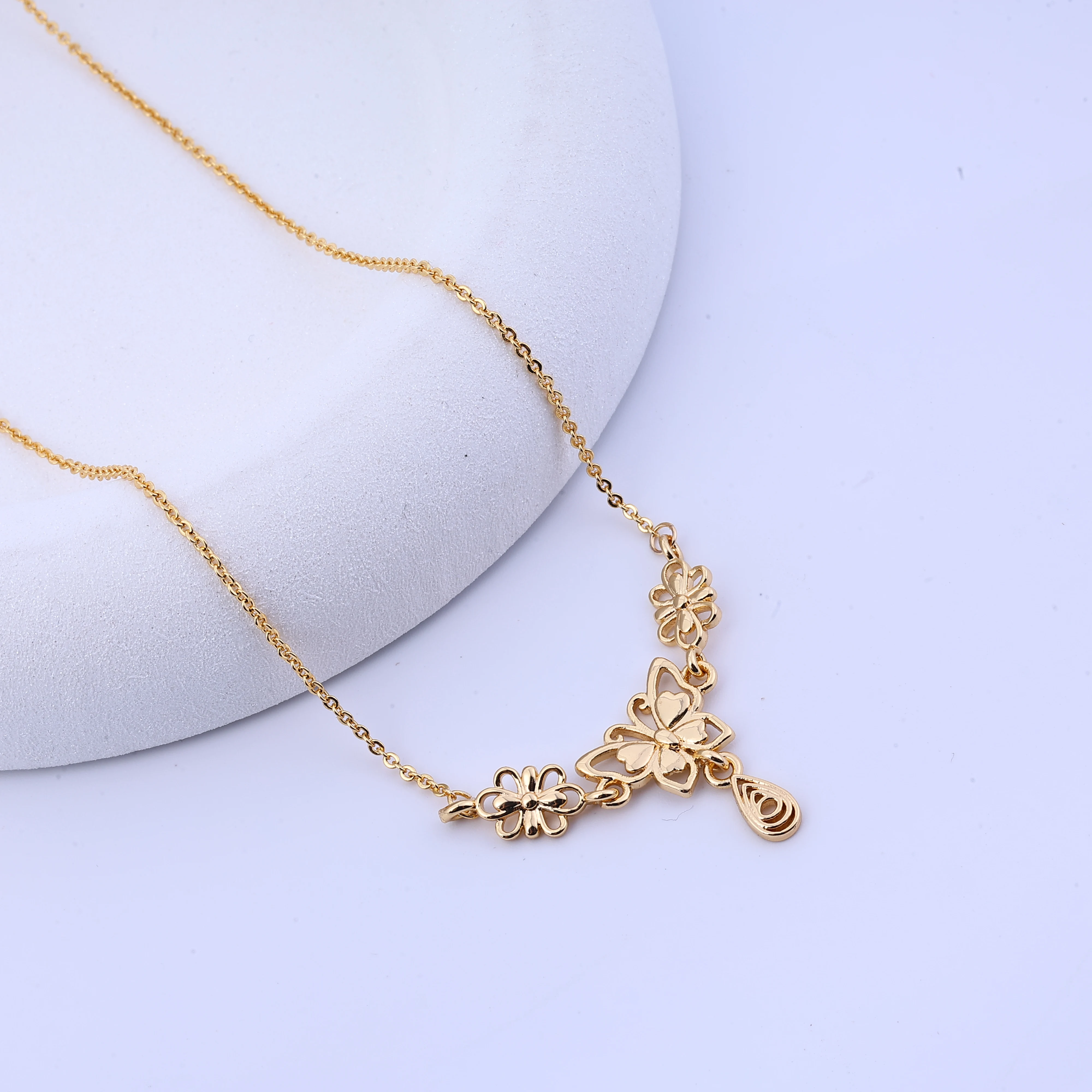 فراشة، فراشة، زهرة، قلادة شرابة، عتيقة، نمط محكمة قديم، زهرة مجوفة، قطرة ماء، سلسلة الترقوة، #2