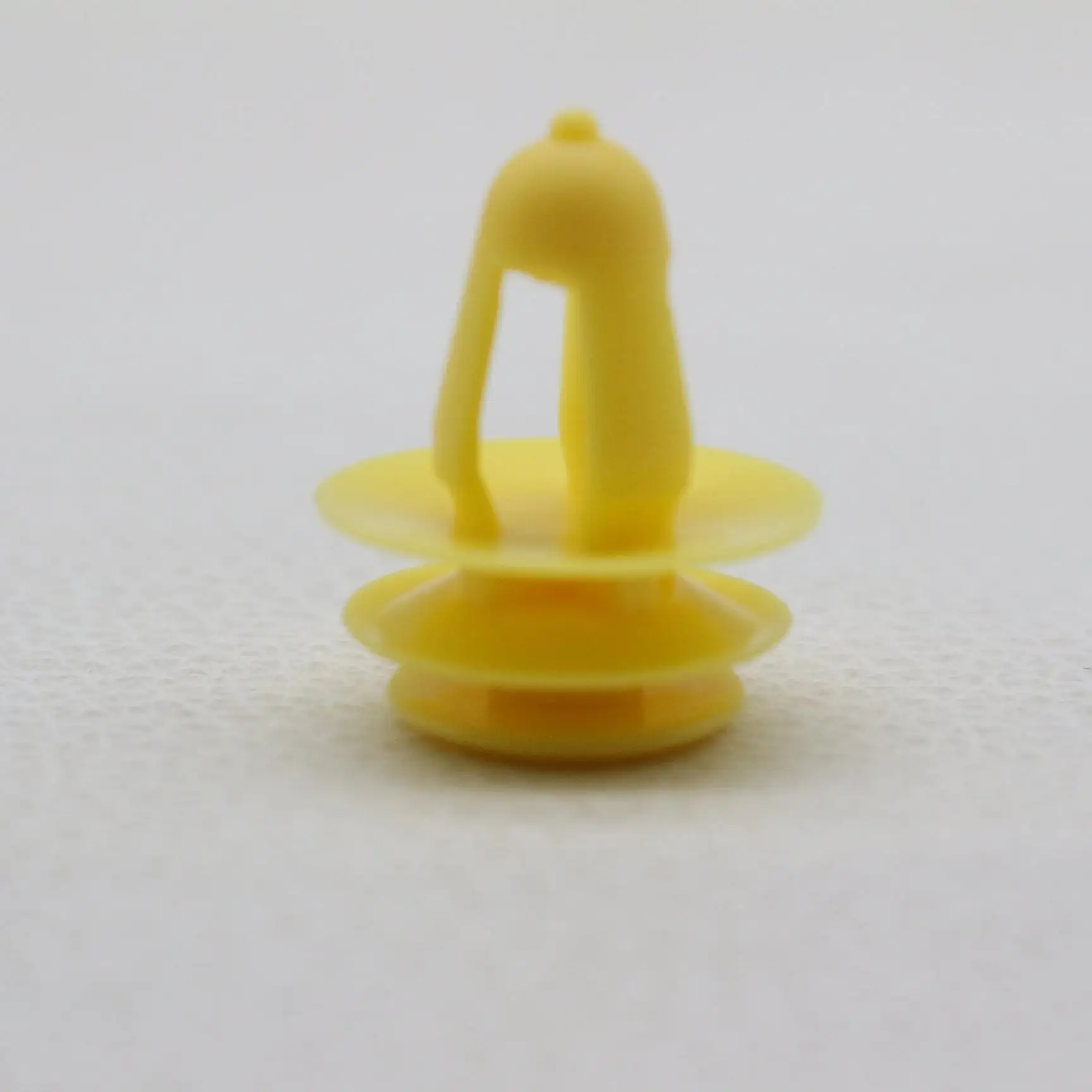 10 szt. Klipsów mocujących tapicerkę drzwi do Toyota Lexus Żółte zatrzaski Kołek wciskany 4133J100031 Zamiennik