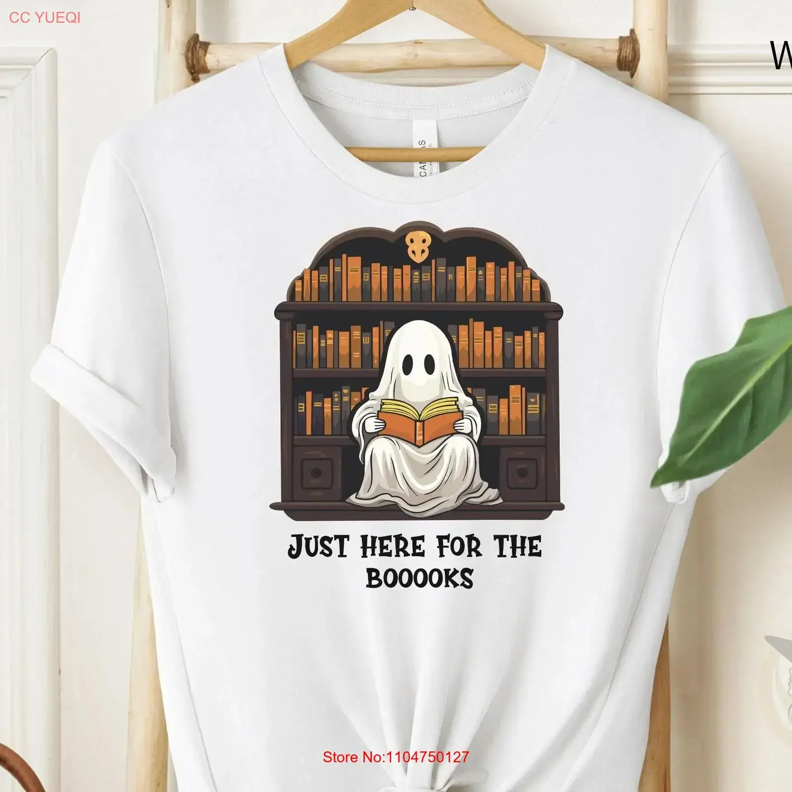 Ghost Reading Book T Shirt Librarian Halloween Teacher SweaT October Spooky vintage Washed Slightly Stylish graphic Versatile