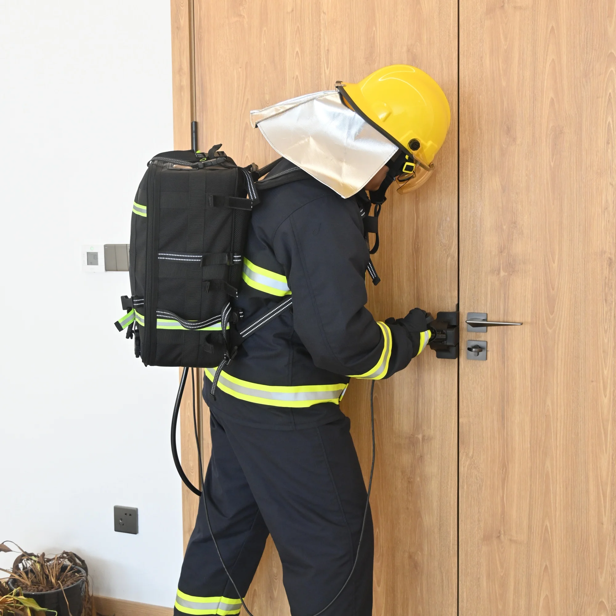 Emergency Rescue Backpack Tool EHR-B Cordless Electric Backpack Forcible Entry Kit
