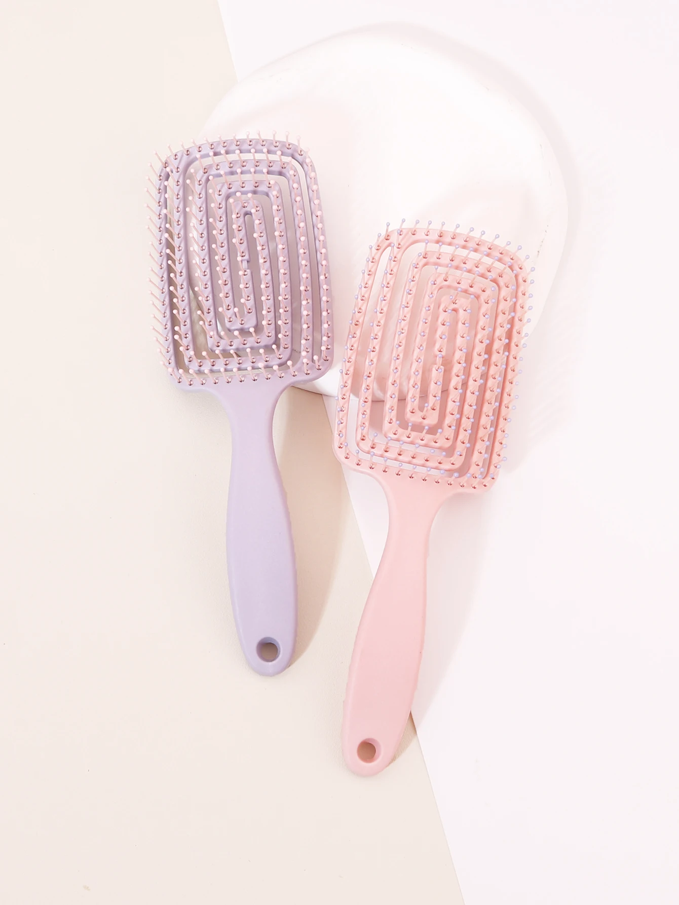 قطعة واحدة من مشط تدليك فروة الرأس بمقبض بلاستيكي مجوف، مشط تدليك ناعم لتصفيف الشعر، خاص بشعر مستعار حقيقي