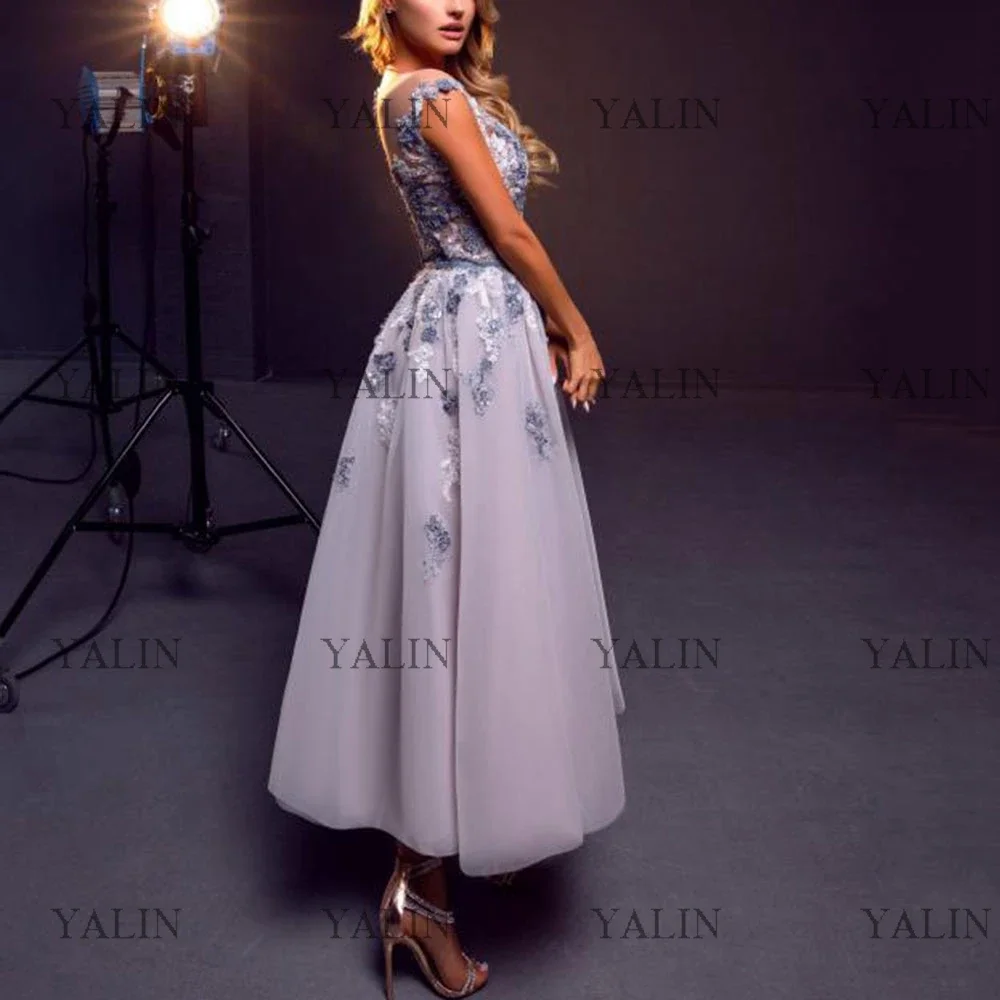 YALIN Elegant Cap Sleeve Prom Dresses Tea-Length Applique Lace Evneing Dress Whith Button Illusion O_Neck Tulle Party Gowns