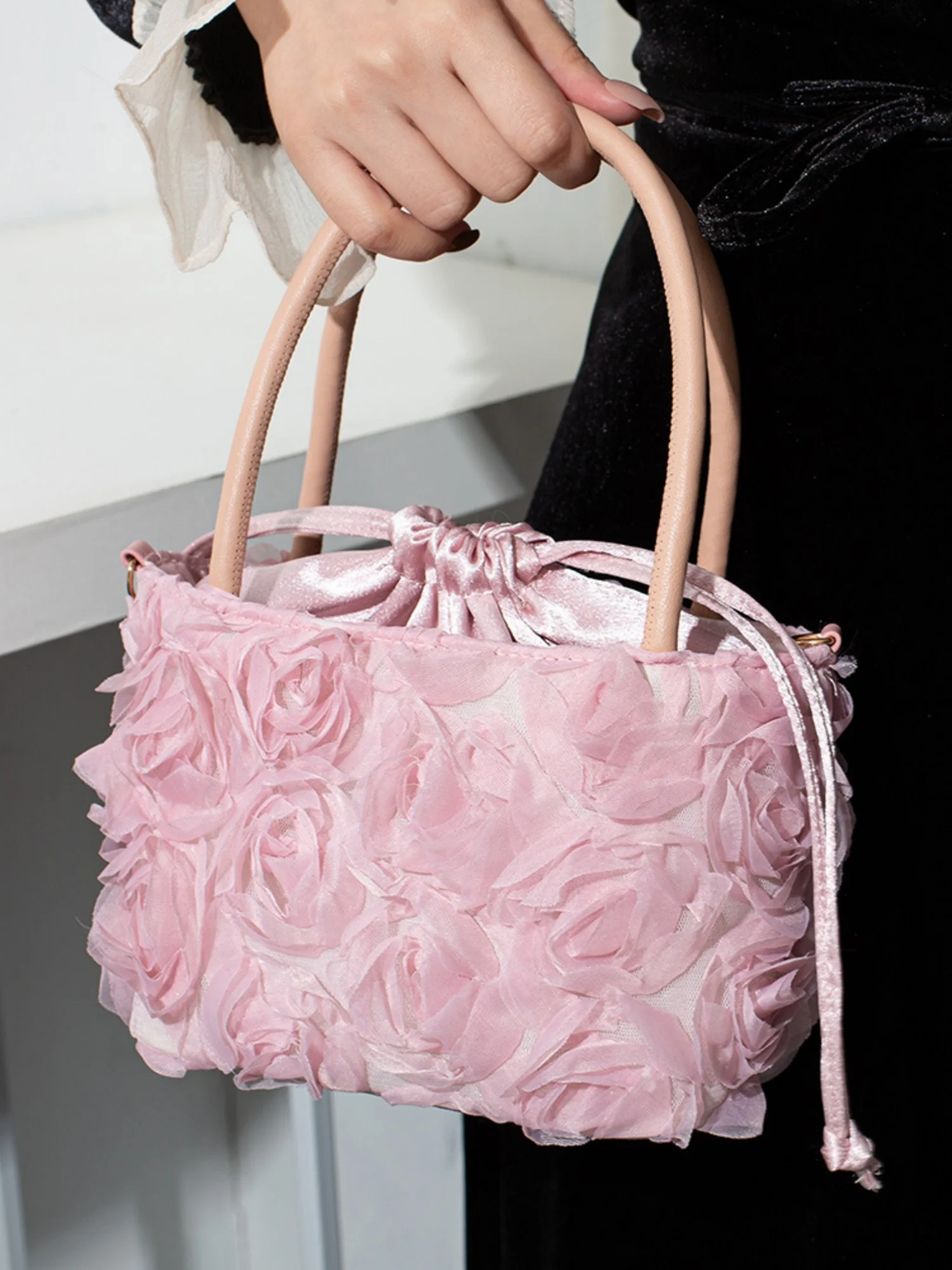 

Women Romantic Flower Decoration Evening Clutch Exquisite Elegant Unique Dainty Alluring Artistic Fancy Handbag For Dinner Party