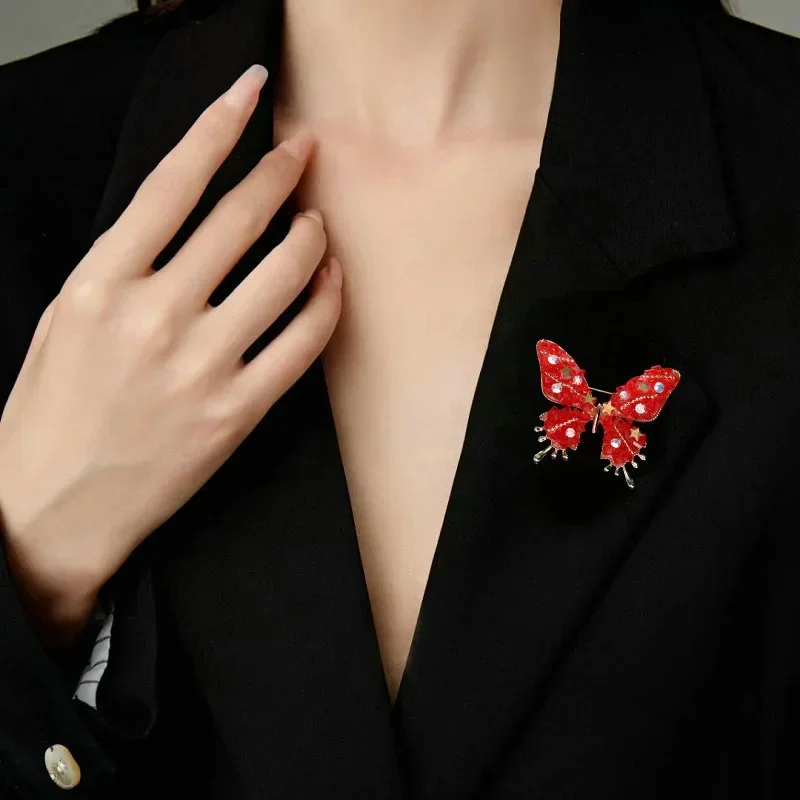 

Clothing, overcoats, outerwear accessories, corsages, fixed clothes, pin clasps, high-end crystal brooches for women 2025 new