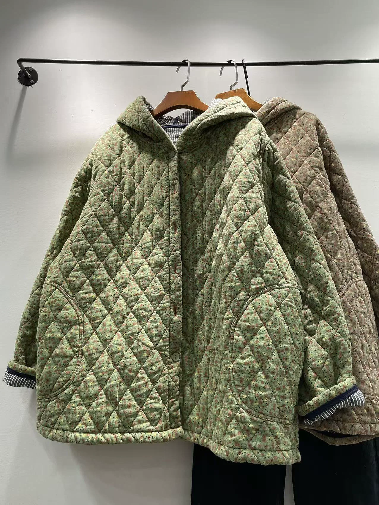 

2026 Middle-aged women coat 100% cotton print hooded quilted jacket thick warm large size women's winter jackets with hood