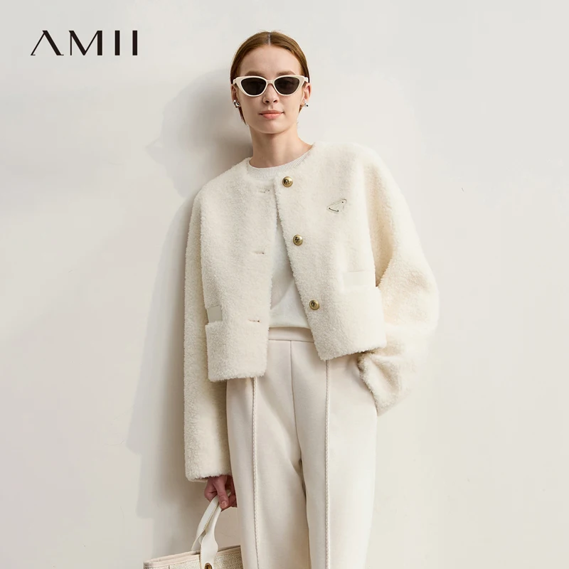 AMII Women's Coat 2025 Winter New Short Warm Loose Versatile Wool Jacket Women Casual Elegant O-Neck Long Sleeves Top 12524010