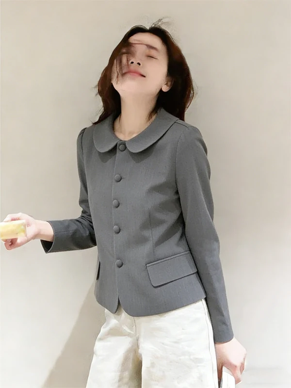 

Elegant Grey Casual Jacket Women's Fashion Spring 2026 Unique Stylish Small Size Lightweight Luxury Style Loose Fit Short Coat