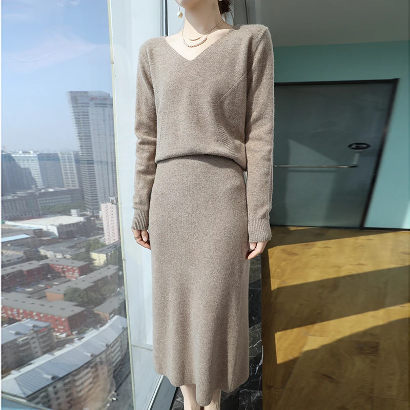 

High-End V Neck 100% Pure Wool Sweater for Women, Autumn and Winter Knitted Cashmere Suit Skirt, Classy Slimming Look Pure Color