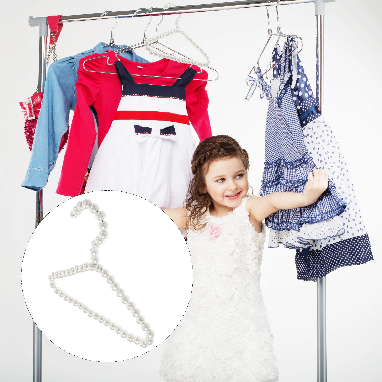 

2Pcs Small Pet Hanger Pearl Dog Clothes Hanger for Puppy Coat Anti-Slip Wardrobe Bathroom Dormitory Travel Convenient Holder