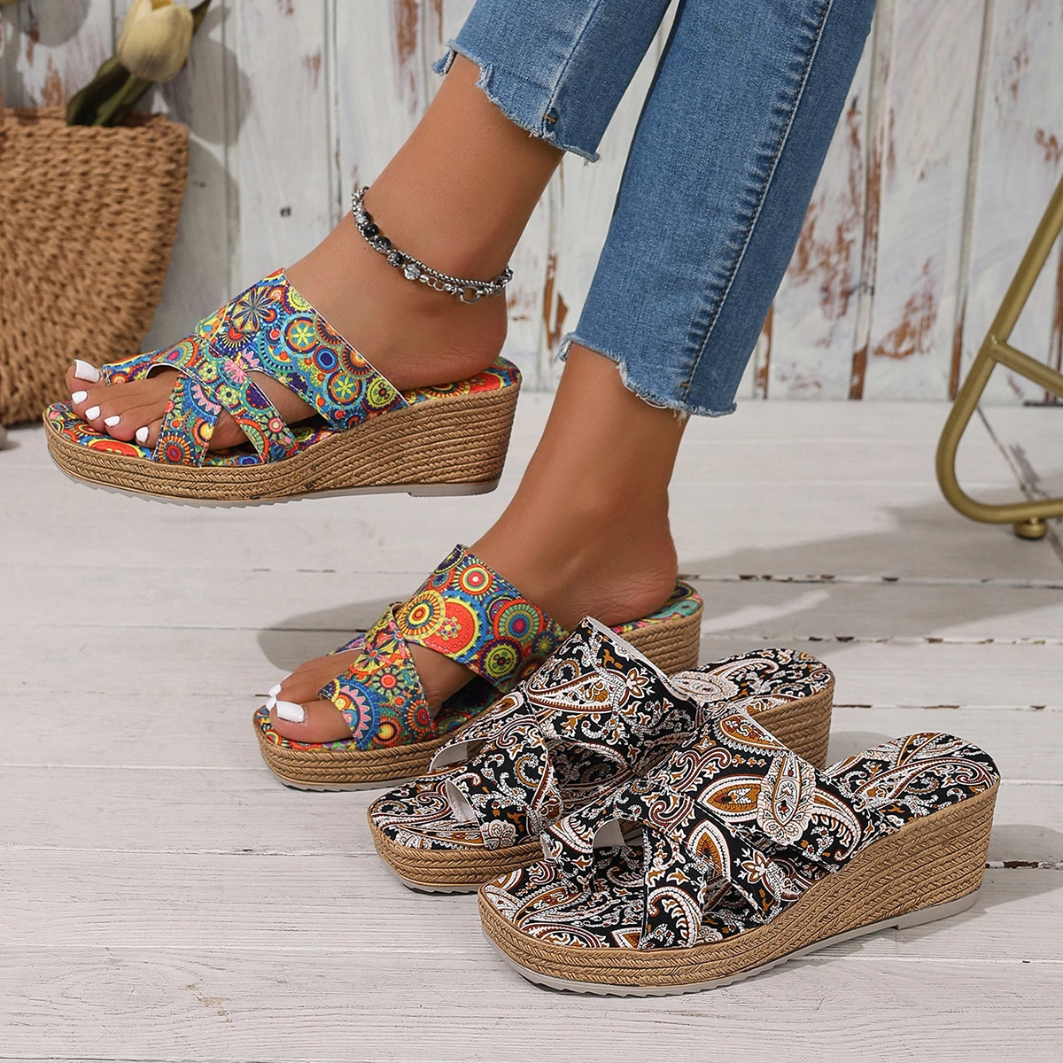 

Women Colorful Tribal Pattern Slippers Fashion Platform Sandals Open-toed Summer Beach Shoes Women Outdoor Slippers Slides Women