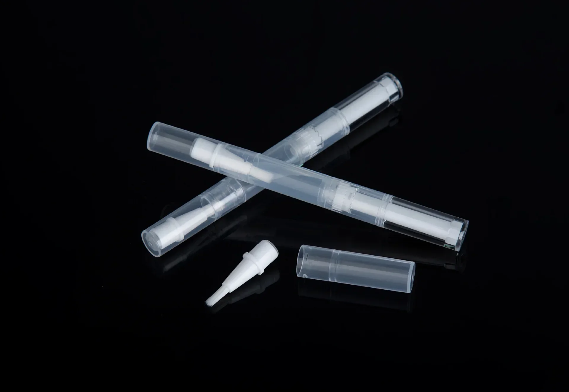 20 個キューティクルリバイタライザー栄養オイルネイルアートトリートメントマニキュア柔軟ペンツールネイルキューティクルオイルペンとブラシ