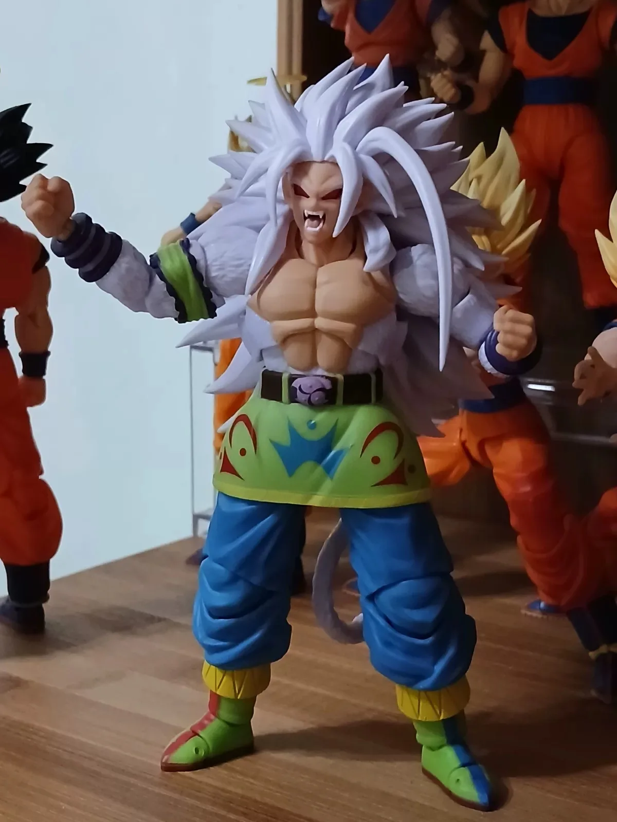 In Stock Black Hole Toys and TK Dragon Ball SHF Figures Super Saiyan 5 SSJ 4 Son Goku Son Gohan Xicor Anime Action Figures Toy