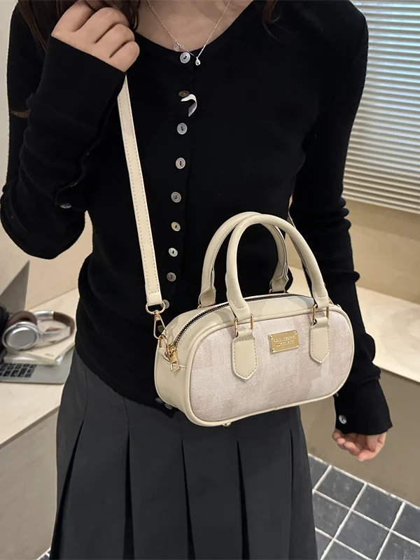 2026 New Fashionable Large Capacity Bowling Bag Simple Design Single Shoulder Handbag Pure Color Commuter Bag Soft Leather