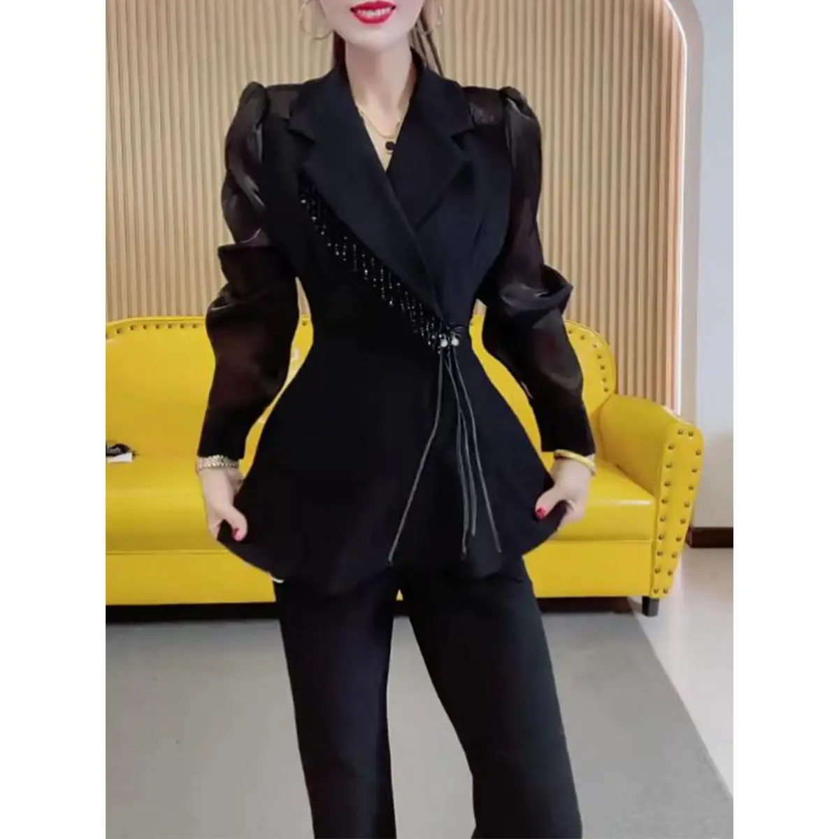 

Spring 2025 New Fashion Foreign Style Suit Femininity Skinny Splicing Bubble Sleeve Top Pant Two-piece Set Lady Summer Suits C45