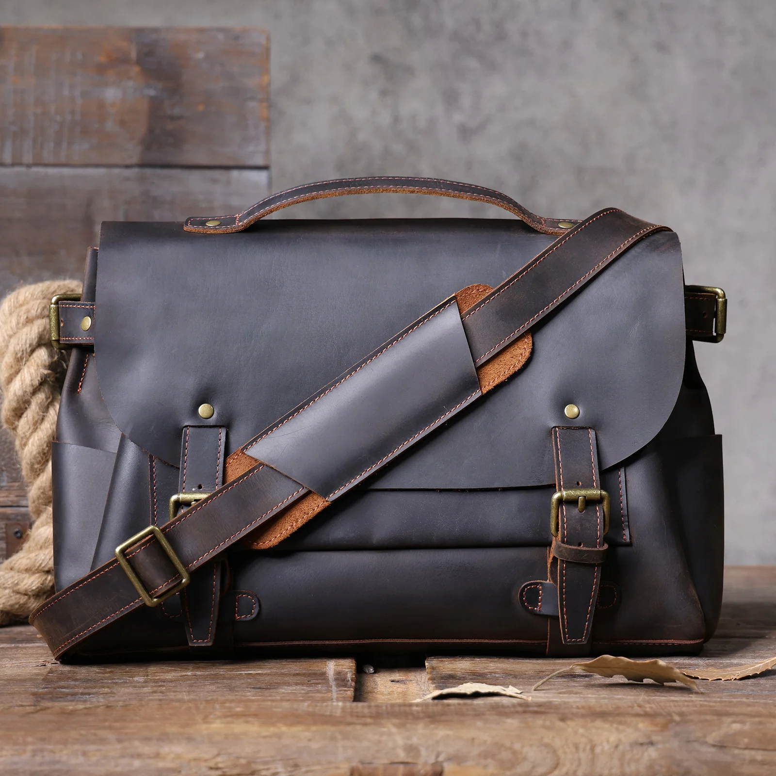 S.WORKE Vintage Echtleder Herren Umhängetasche Messenger Bag Crazy-Horse Rindsleder Klassische 14 Zoll Laptop-Tasche – Detail 8