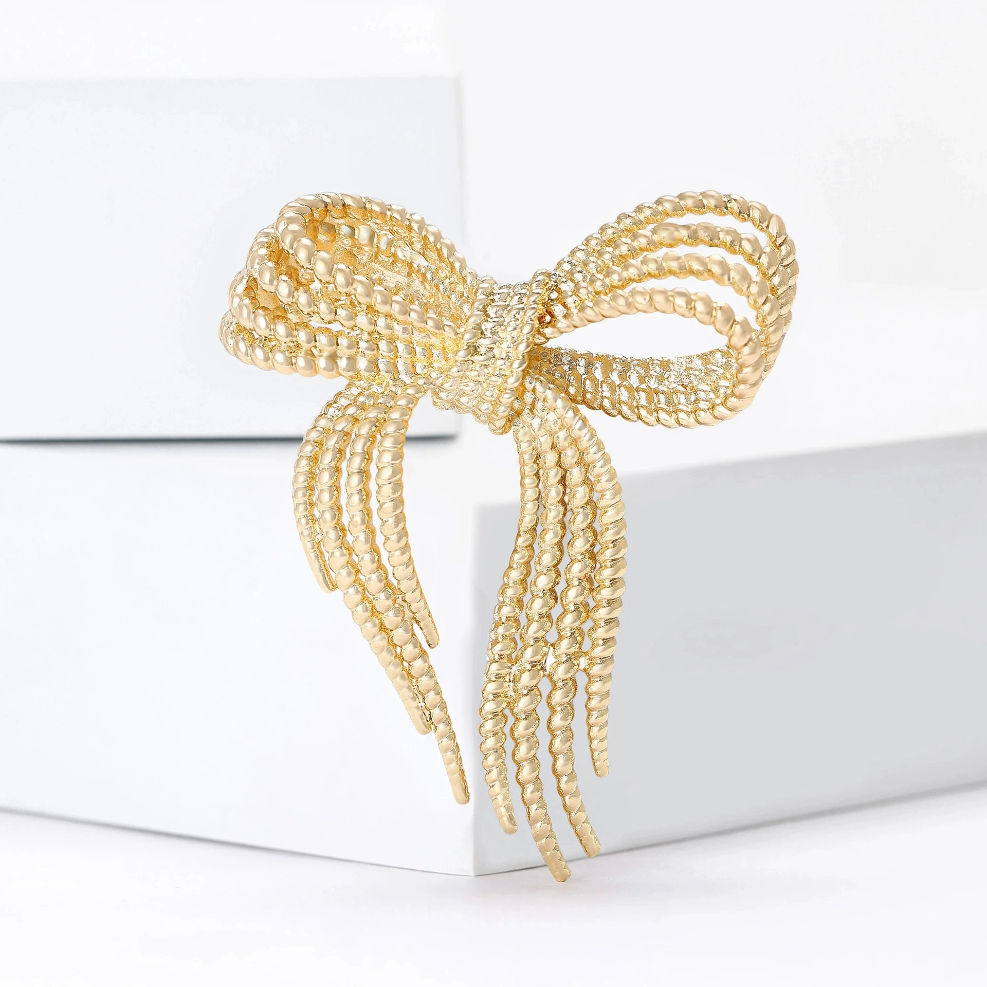 جديد الصناعة الثقيلة الخفيفة الفاخرة ثلاثية الأبعاد القوس بروش المرأة المياه الماس شرابة دبوس #4