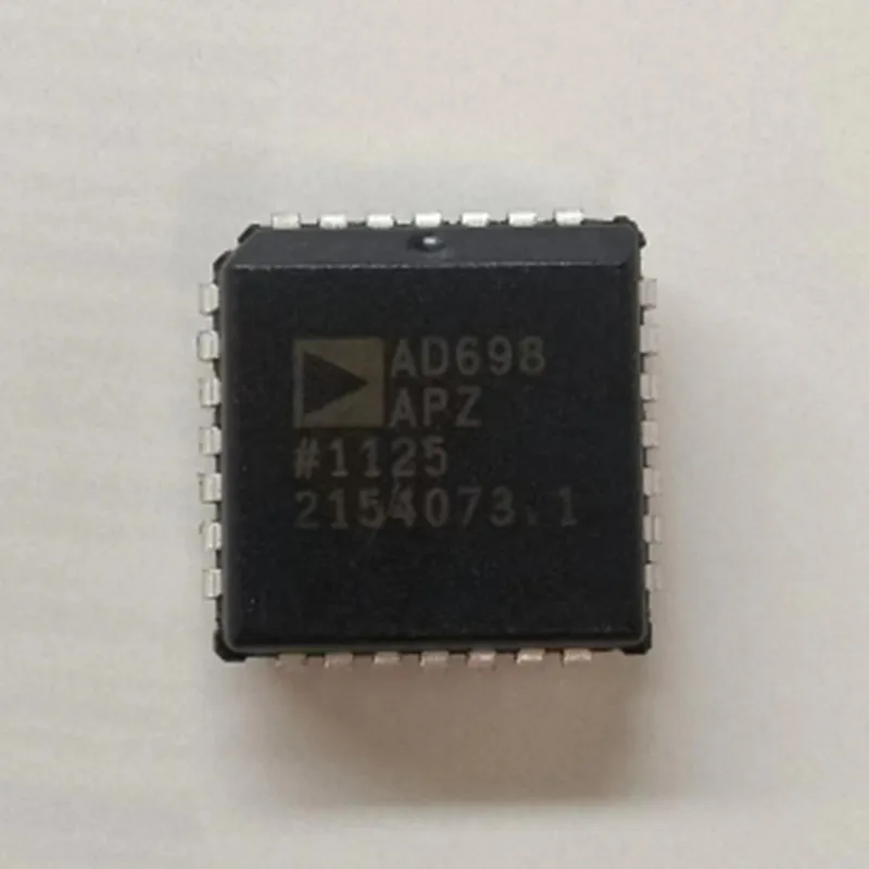 

AD698APZ AD698 APZ NEW Original Genuine Chip Packing 28-PLCC