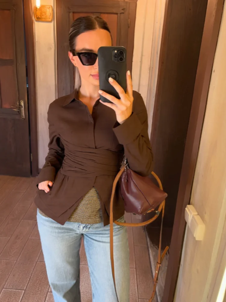 قميص أنيق بأكمام طويلة للنساء مع طية صدر السترة مع ضمادة متقاطعة بقصة ضيقة بلوزة واحدة الصدر 2025 قطع علوية للسيدات لربيع وخريف