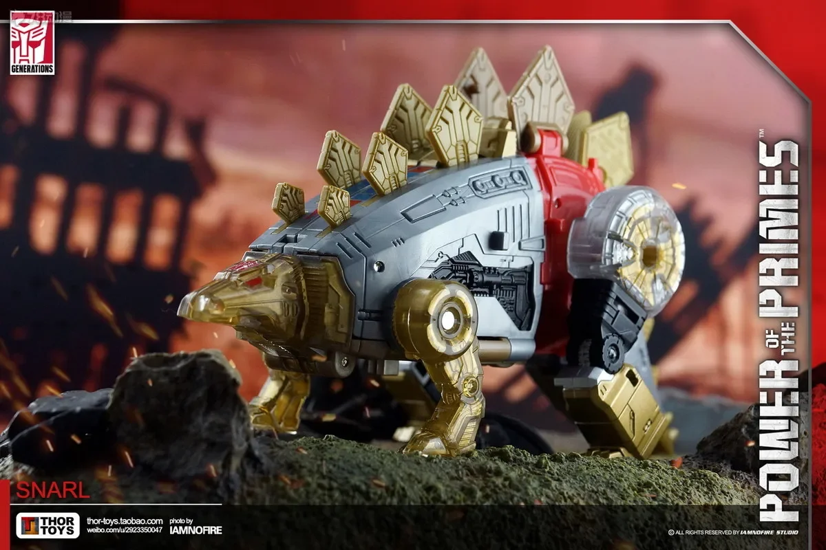 ในสต็อก Transformers Power of The Primes Dinobot Snarl Deluxe Class Action Figure Collection ของเล่นของขวัญ