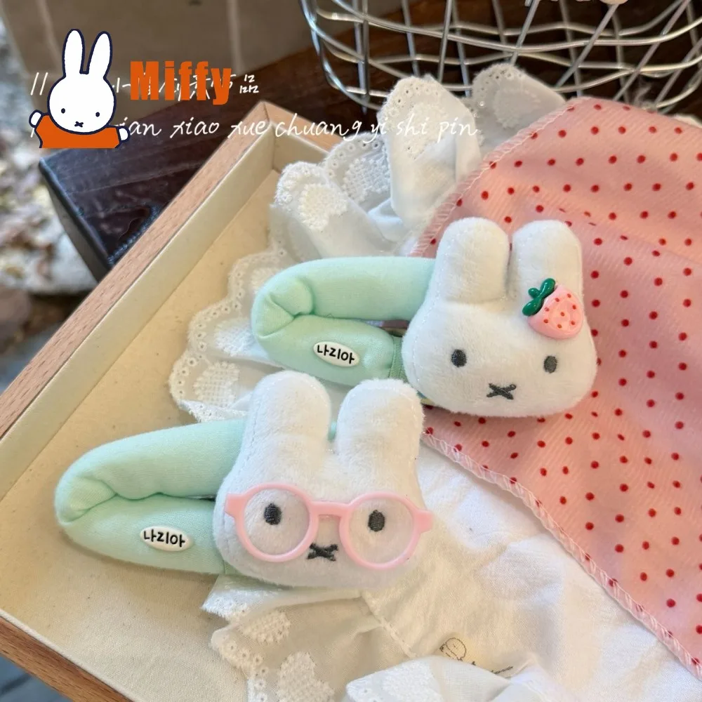 Kawaii Miffy Hair Claw Clip Cute Strawberry Eyewear Plush Accessory Pastel Mint Green Soft Fuzzy Hairpin Daily Wear Girl Gift
