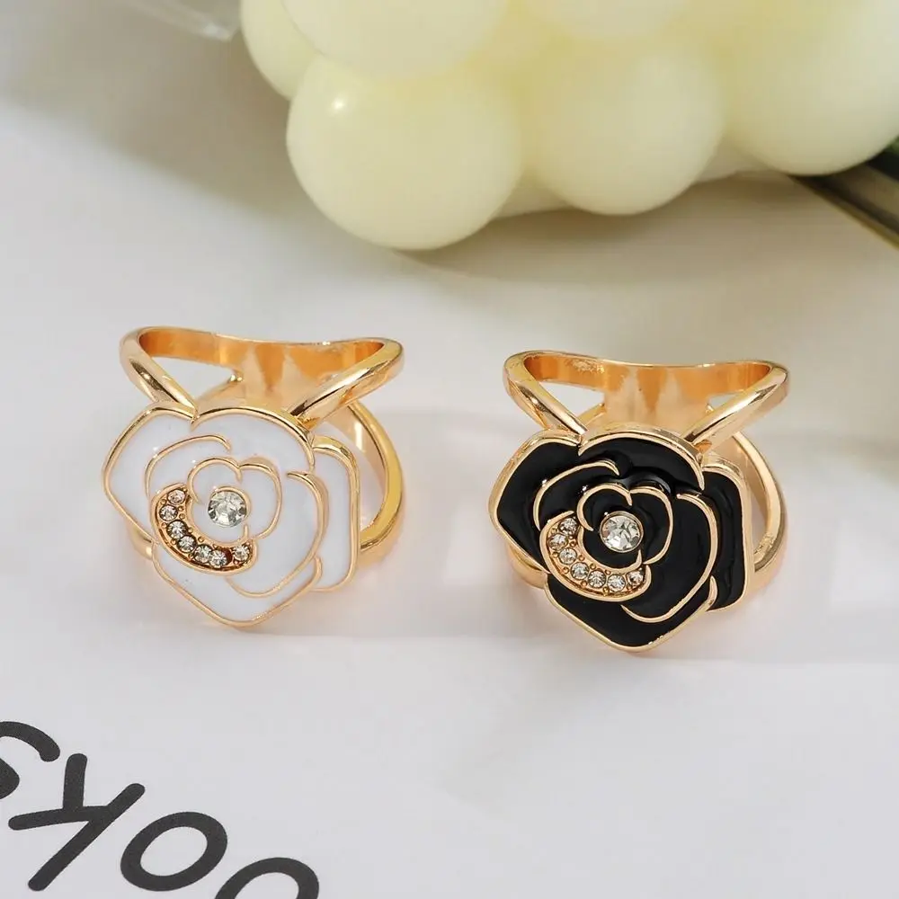 ファッション合金スカーフバックルクリスタル結び目アーティファクトスカーフクラスプ DIY 多機能ブローチジュエリーアクセサリー