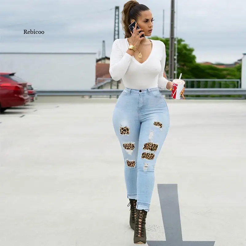 Spring New Women's Broken Hole Jeans Broken Flowers Leisure Thin Denim Pants High Waist Fashion Female Tide 17A1056