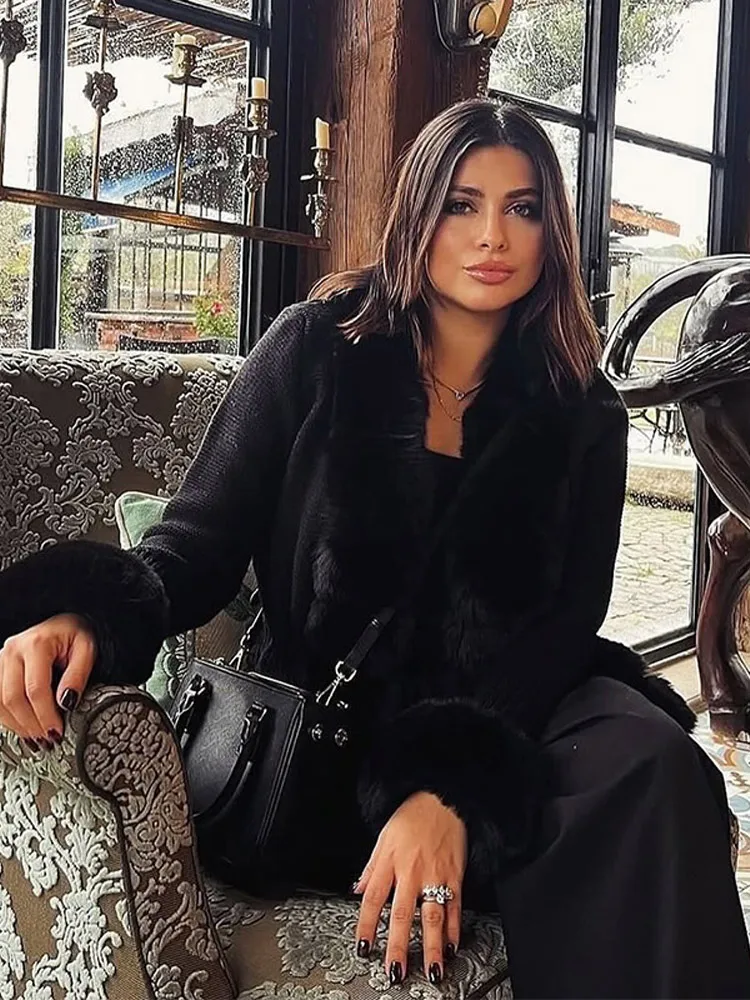 Chaqueta de punto de piel sintética empalmada de retales de lujo para mujer, suéter con cordones y puños de manga peluda, prendas de vestir lisas para Otoño e Invierno