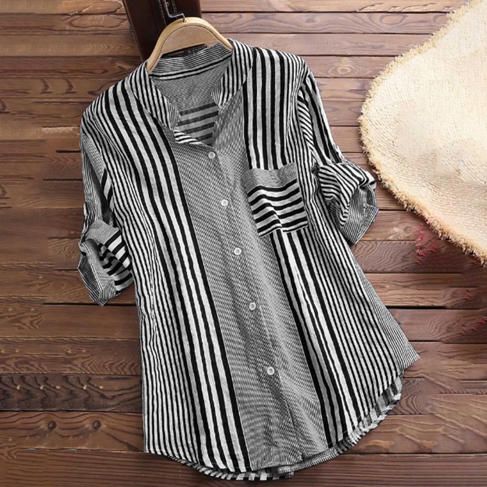 

Plus Size Women Tunic Shirts Stripe Blouse Spring Autumn Ladies Large Size Button V Neck Long Sleeve Shirt Blouse Blusas 5xl