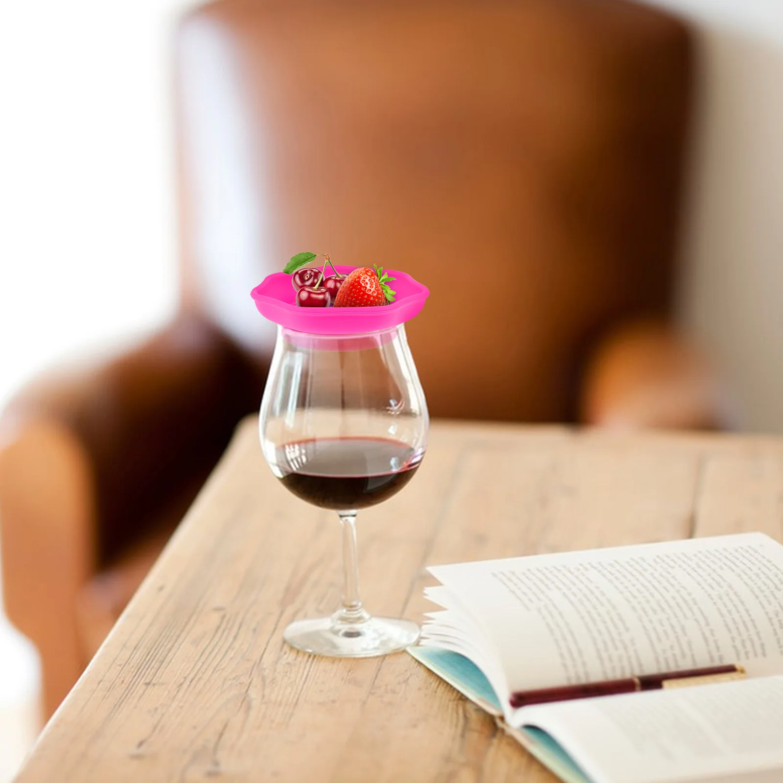 

Silicone Wine Glass Charcuterie Topper Tray Snack Holder Spill-Proof Aroma Retention Elegant Drink Cover For Picnics