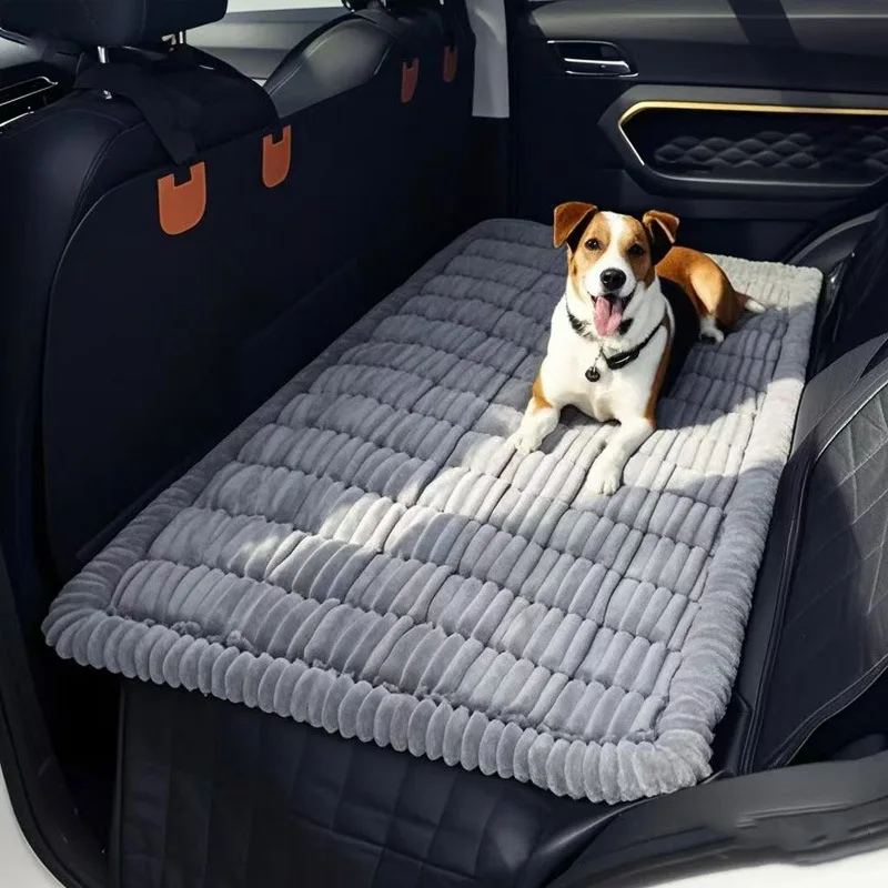 

Anti-Slip Thickened Car Pet Seat Cushion for Dogs Warm and comfortable, machine washable for Vehicles Car Mattress for Pets