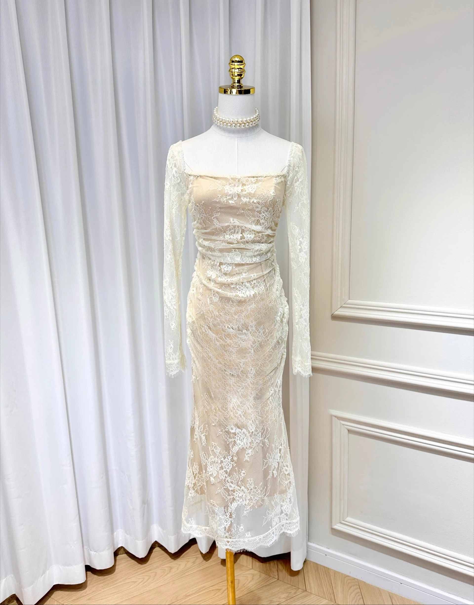 

Beige Lace Sheath Dress for Women Elegant Square Collar Long Sleeve Vintage Clothing Lady Streetwear Party Vestidos Bodycon