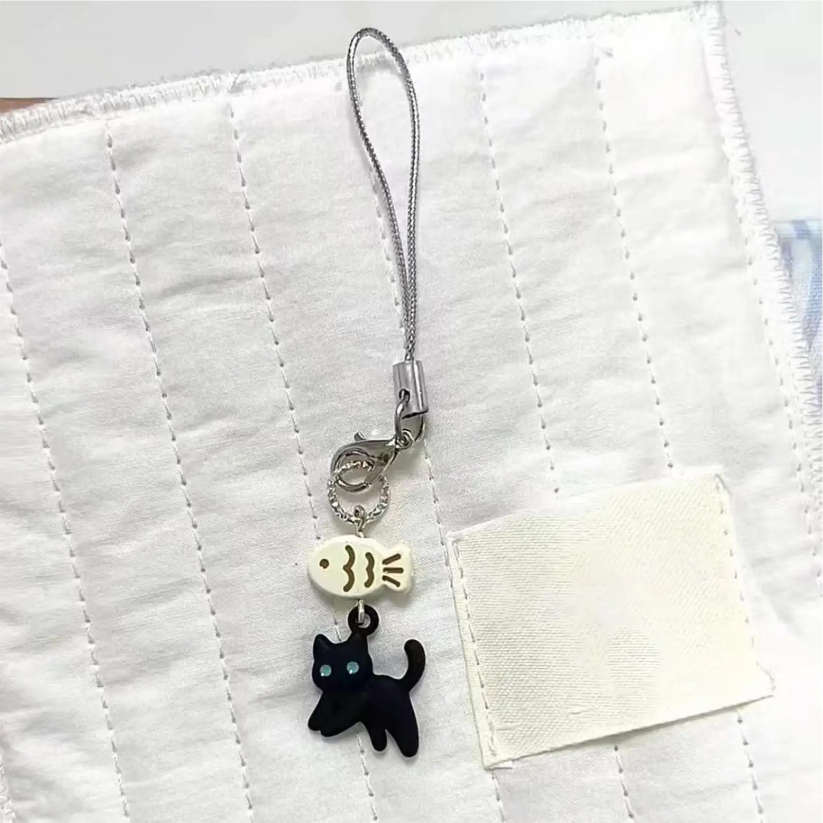 

Animal Phone Pendant Cute Resin Cat Charm Strap Cartoon Aesthetic Animal Phone Accessories Keychain Wallets Gifts for Girls