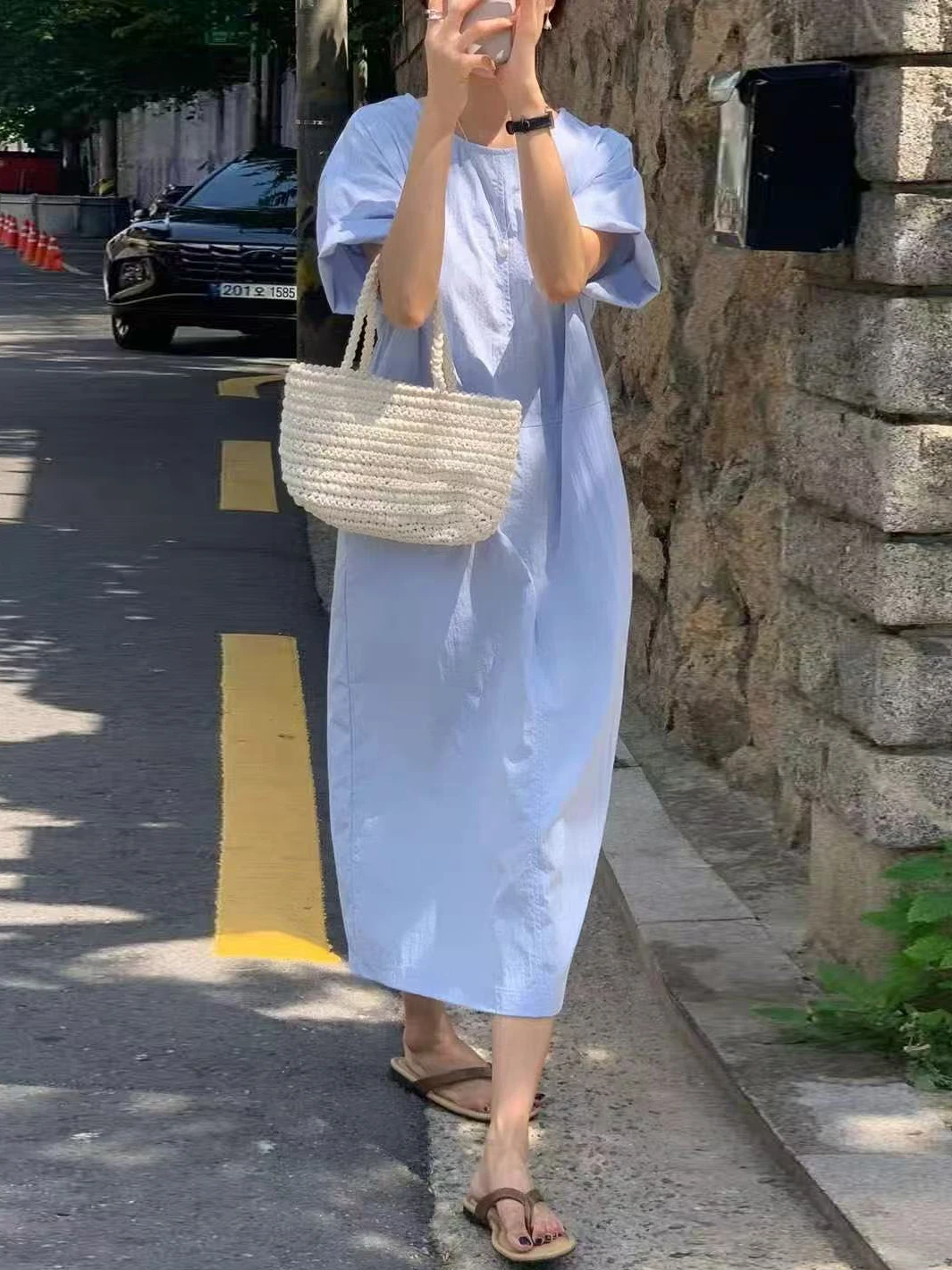 시크한 루즈핏 반팔 라운드넥 A라인 원피스 여성 패션 아이템 여름 고급스러운 느낌 캐주얼 엘레강스 스케이터 원피스