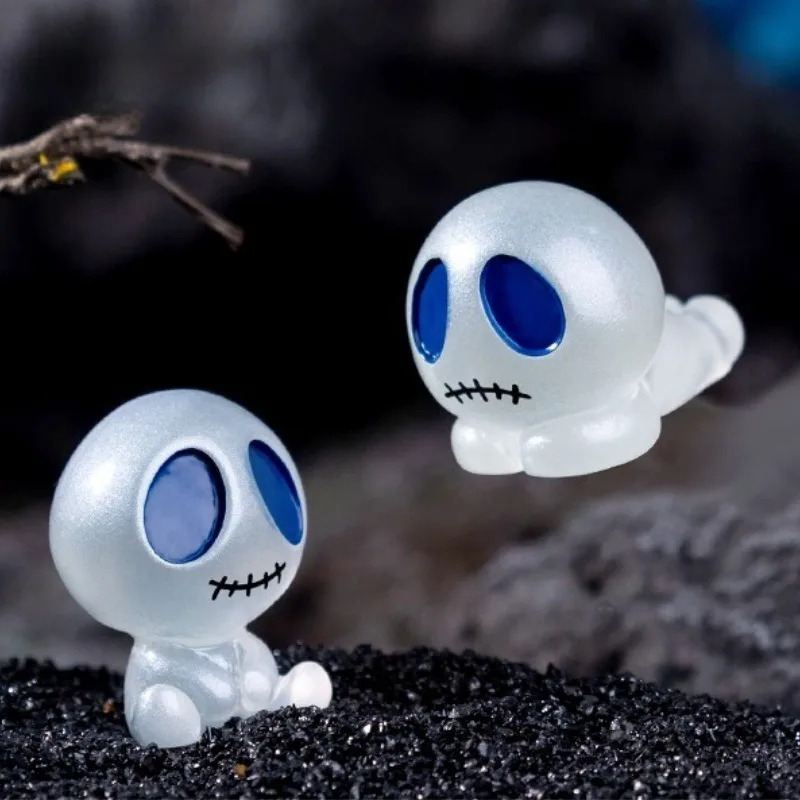 Mini Halloween Kryształowy Duch Powidoki Obcy Świecący w Ciemności Figurka z Żywicy Kawaii Model DIY Akcesorium Dekoracja Kolekcjonerska Zabawka dla Dzieci
