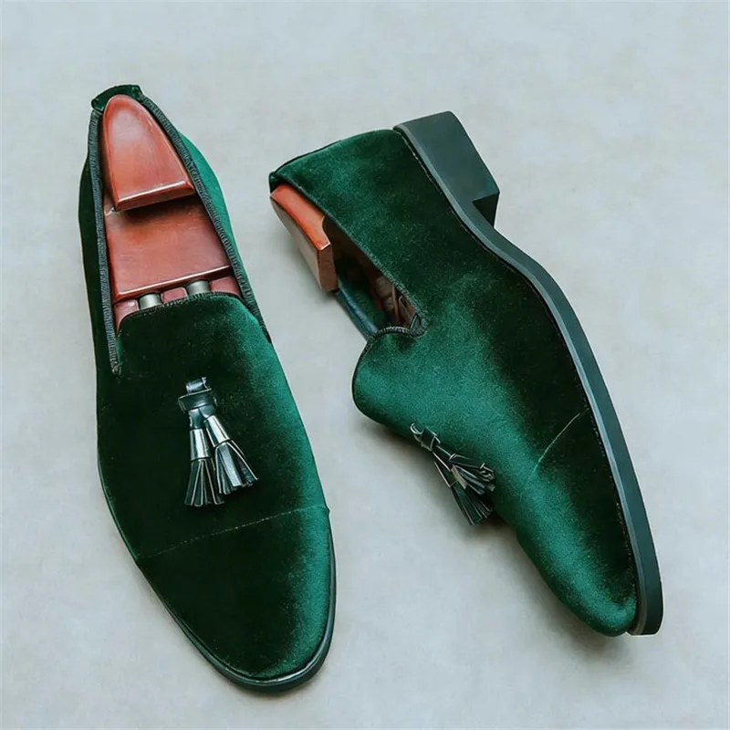 British Gentleman New Velvet Loafers Pointed Toe Tassels Leather Shoes For Men Wedding Dress Prom Formal Footwear Zapatos Hombre