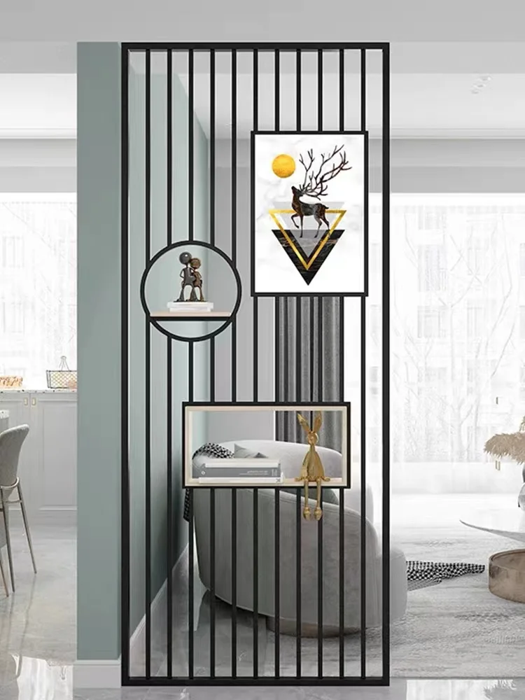 Modern simple wrought iron screen partitions the dining room into the house to block the luxury decoration.