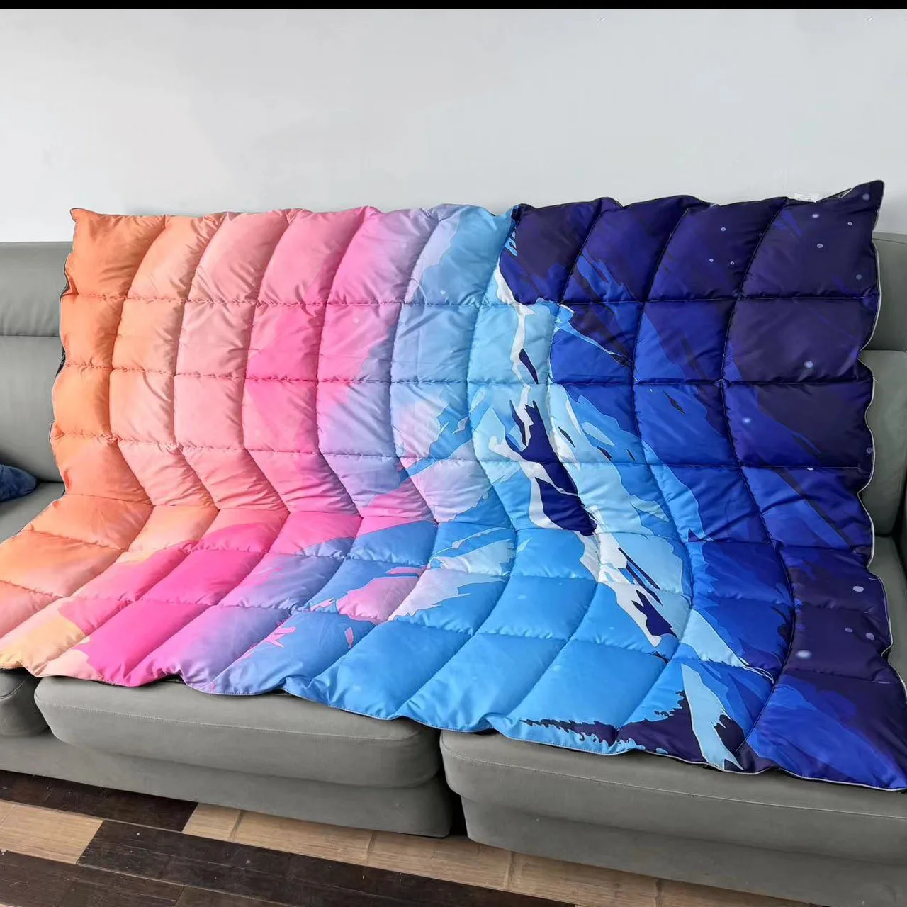 Lightweight Quilted Outdoor Blanket - Water-Resistant, Compact & Multipurpose for Beach, Camping & Picnic