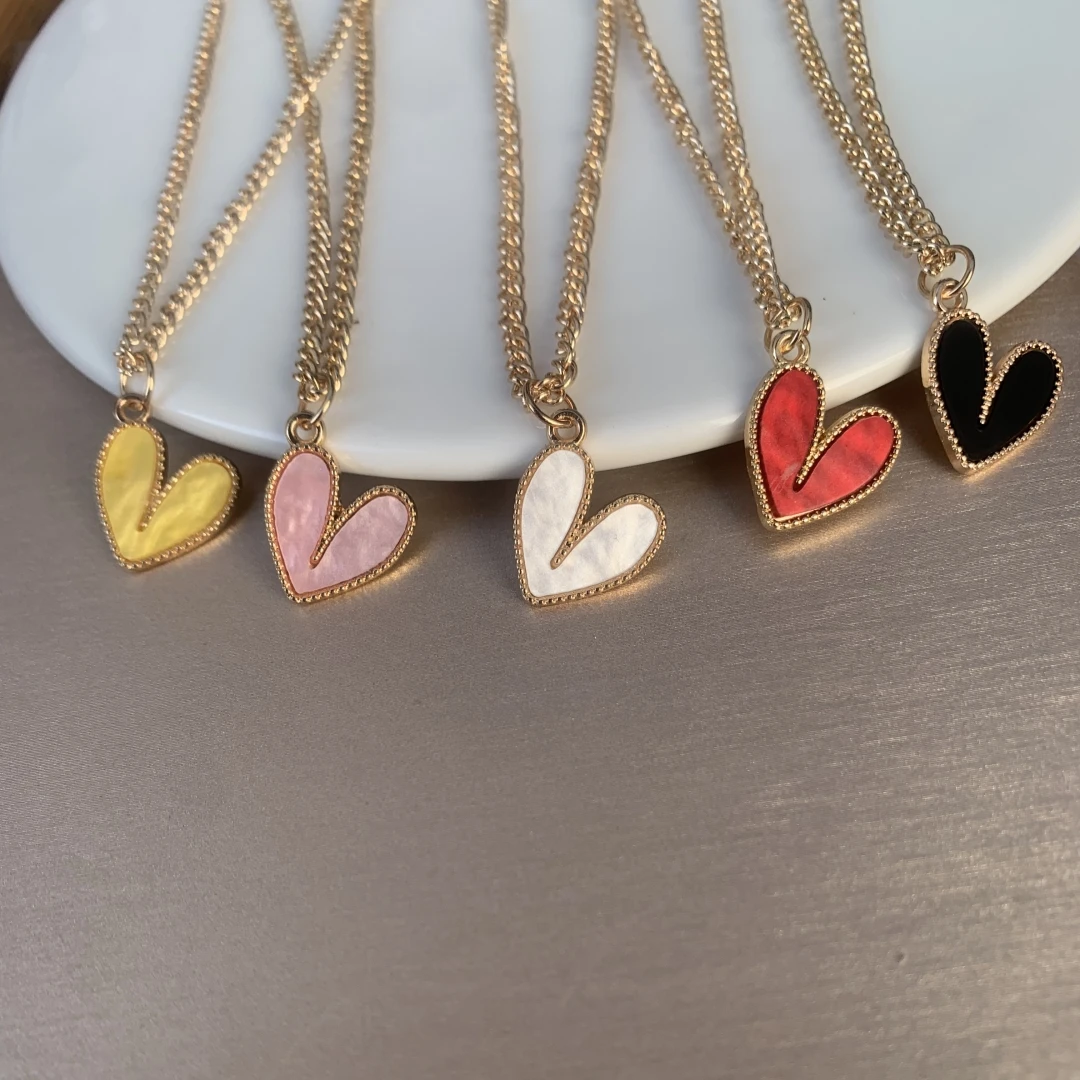 Heart Pendant  Necklace Ladies  Clavicle Chain Necklace for Women Jewelry Wholesale