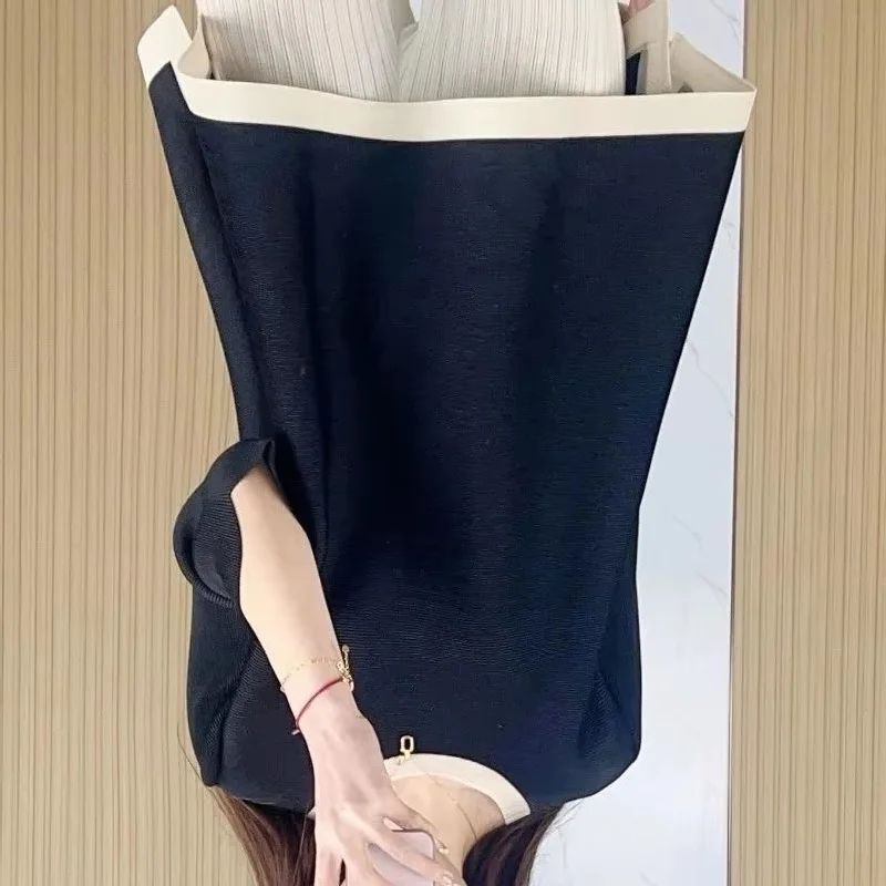 

Women Solid Color Irregular Pleated T-shirt Retro Ladies Round Neck Patchwork Blouse Summer Female Fashion Short Sleeved Shirts