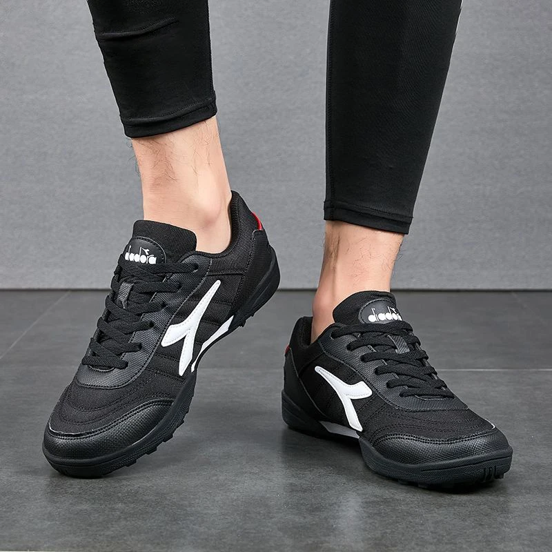 Classic Brand Soccer Shoes Big Boys Slip Resistant Indoor Training Shoes Couple Size 37-45 Mens Womens Black Turf Soccer Shoes