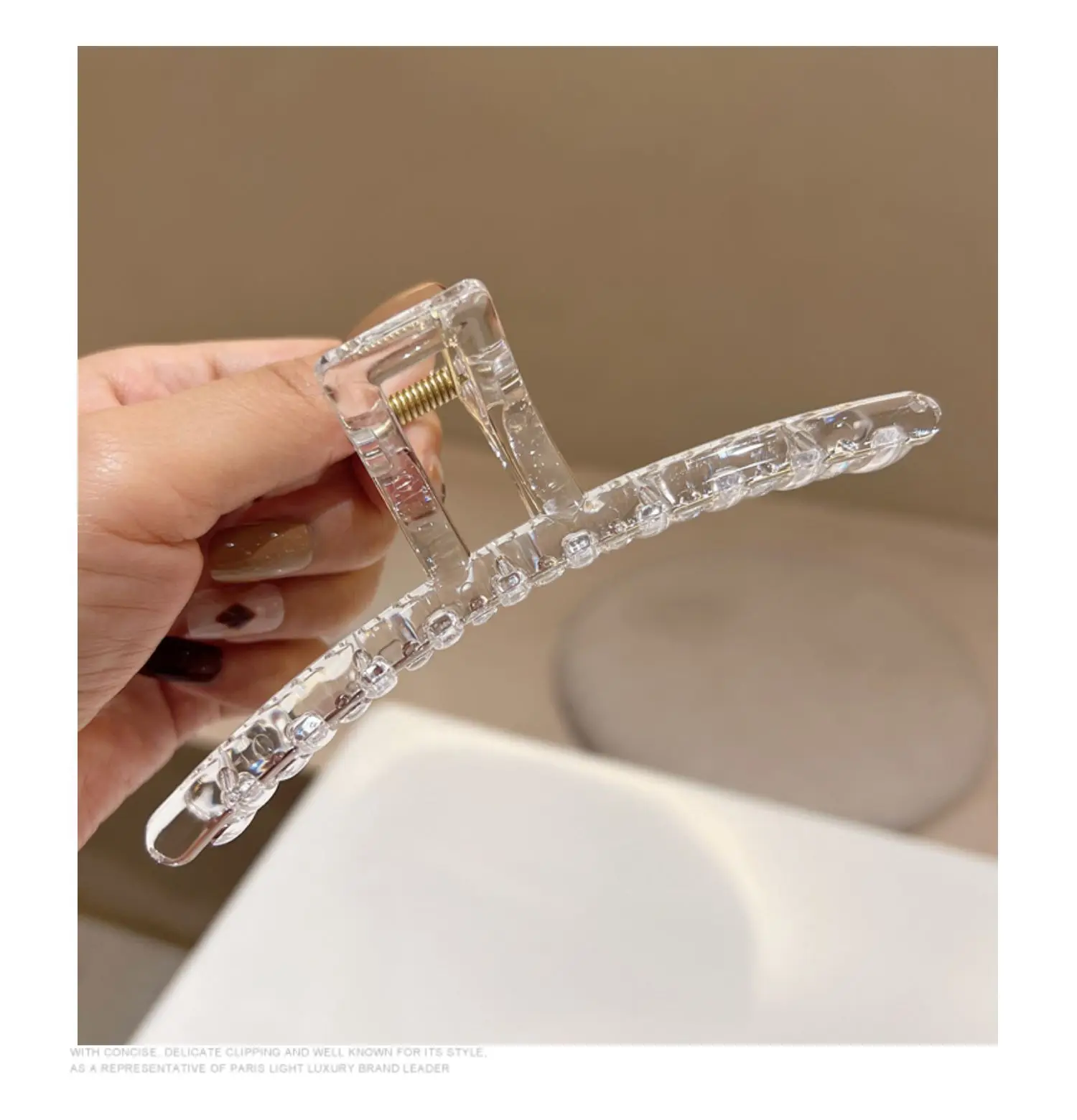 Simple and transparent large grab clip Korean acrylic disc hairpin children large size elegant temperament back head hair access