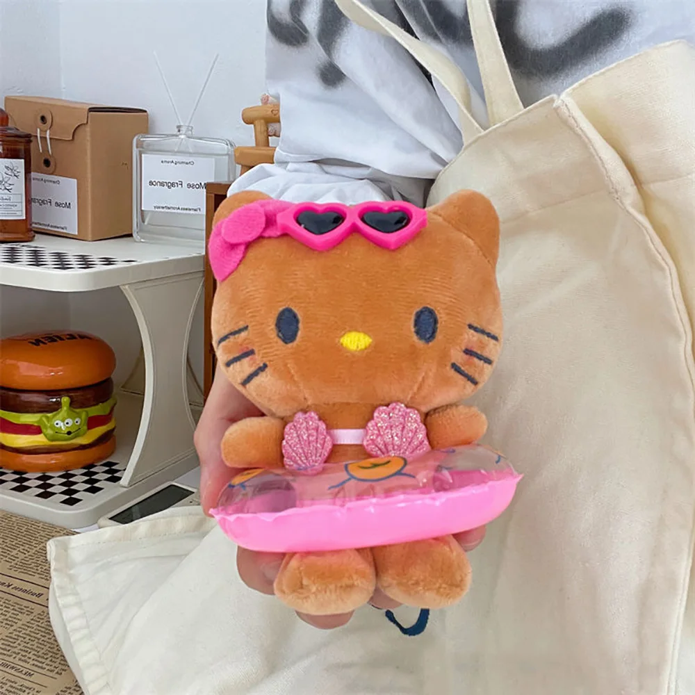 Cute Hawaii Kitty Plush Toy Pendant, Sanrio Dolls Chaveiros, Acessórios de mochila de desenhos animados, Chaveiro peludo Anime, Presentes