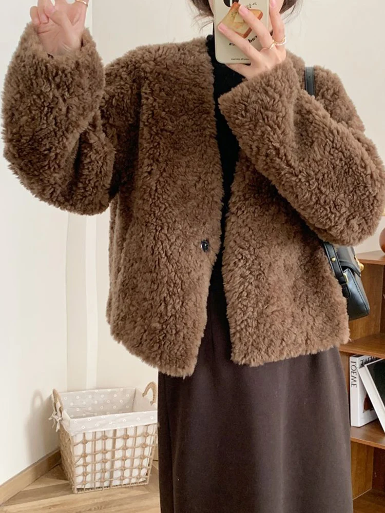 الشتاء خمر المرأة فو لامب معطف دافئ لينة طويلة الأكمام الخامس الرقبة الحلو سترة الرجعية بسيطة الصلبة الكورية الإناث Preppy نمط القمم