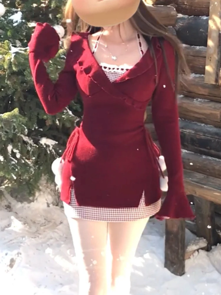 ชุดเดรสสั้นสไตล์ฝรั่งเศส ดีไซน์หรูหรา แบบ 2 ชิ้นในตัวเดียว ลายสก็อตสีแดง คอ halter ทรงเข้ารูป เซ็กซี่ สำหรับสาวๆ ใส่ได้ในฤดูใบไม้ร่วงและฤดูหนาว