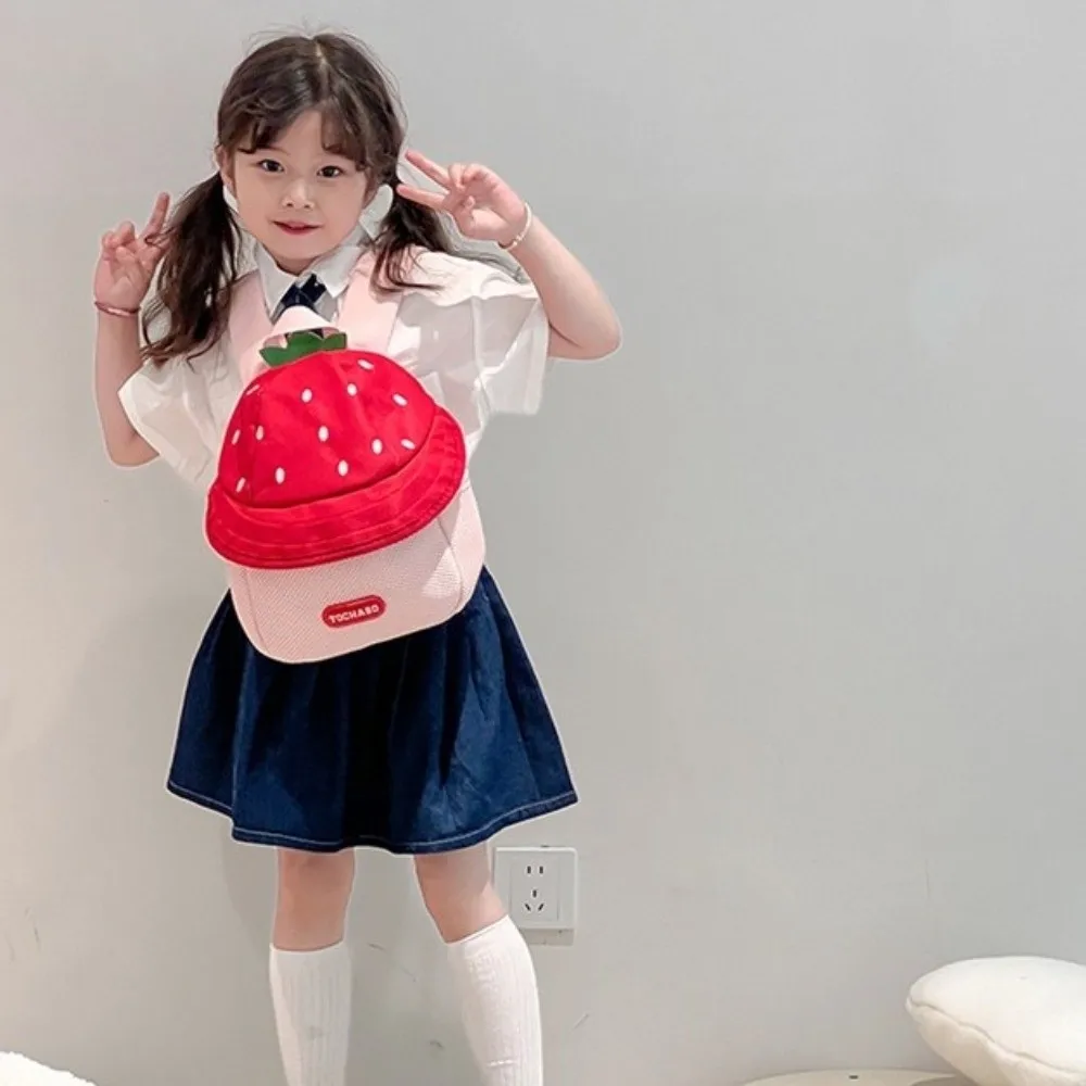حقيبة تخزين الفراولة للأطفال على ظهره الفاكهة سعة كبيرة الكرتون Daypack مزدوجة الكتفين القماش الطلاب حقيبة مدرسية في الهواء الطلق