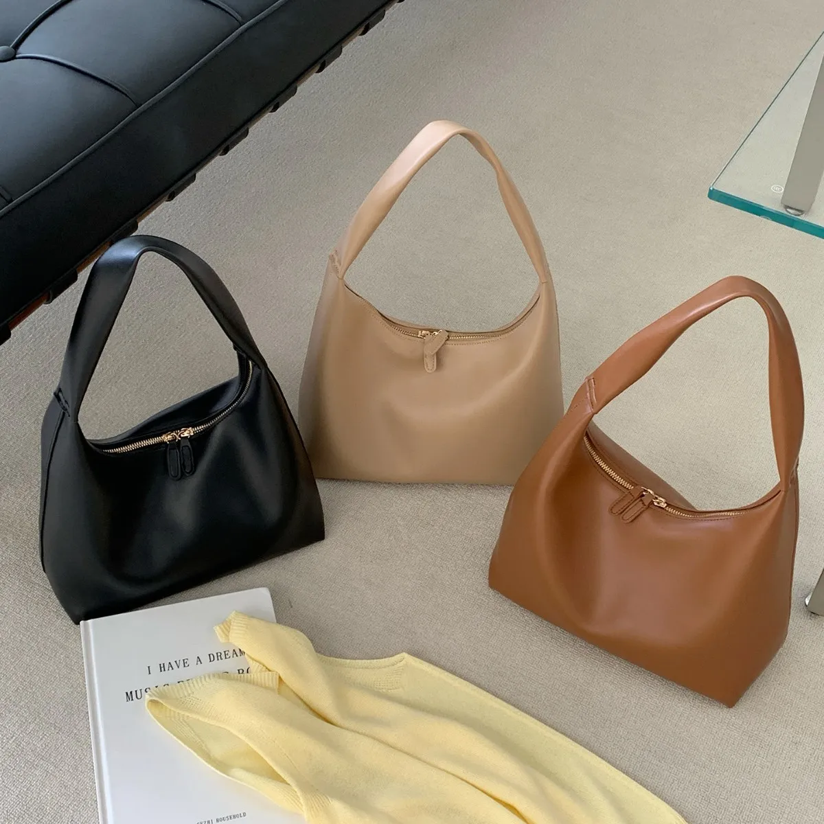 

Korean Retro Solid Color Women Soft Pu Leather Shoulder Bags Simple Elegant Ladies Underarm Bag Versatile Female Zipper Handbag