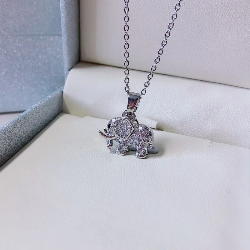 Fashion Light Luxury Micro-inlaid Three-dimensional Elephant Necklace Classic Auspicious Animal All-match Clavicle Chain