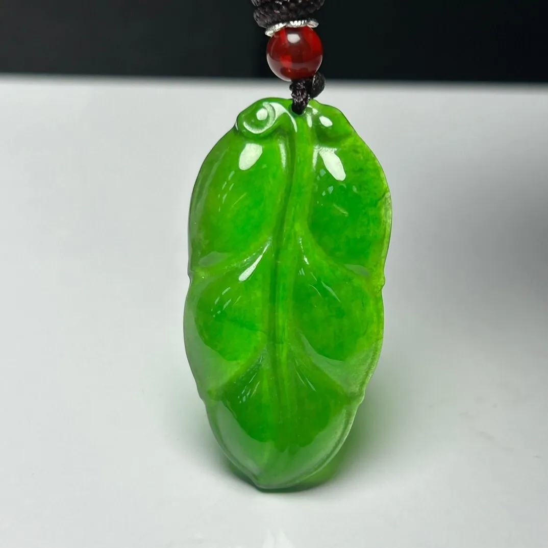 Certified Nature Ice Green Jade Jadeite Carved Gum Gee Yuk Yip Pendant&Necklaces
