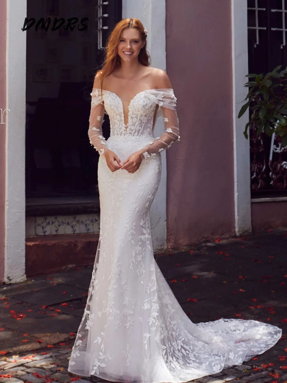 Luxurious Strapless Wedding Dress 2026 Charming Applique Bridal Gown Elegant Sleeveless Floor-length Gown Customized